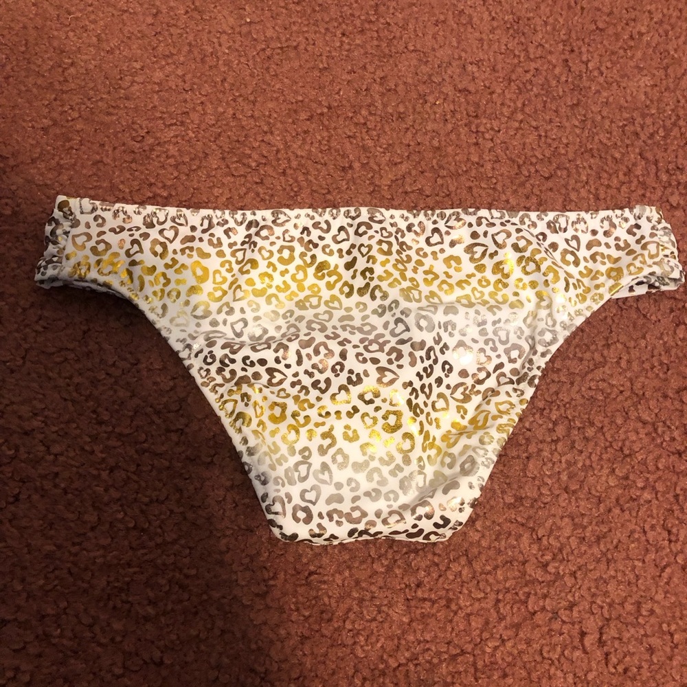 Victoria Secret Bikini Bottoms - Picture 4 of 5